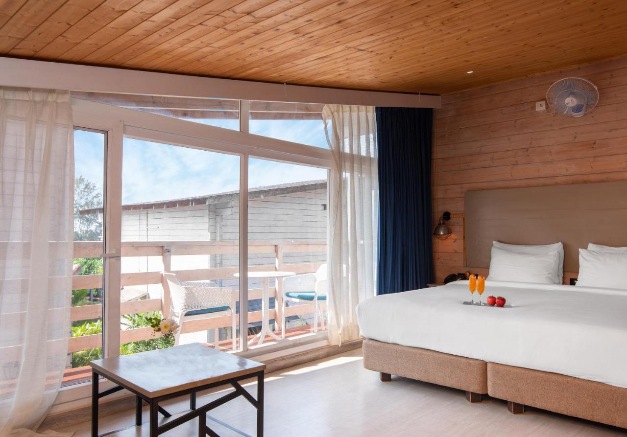 Living Room Beach Resort Morjim Luaran gambar